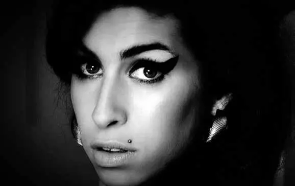 “Amy” - Foto: https://squareeyedgeek.files.wordpress.com