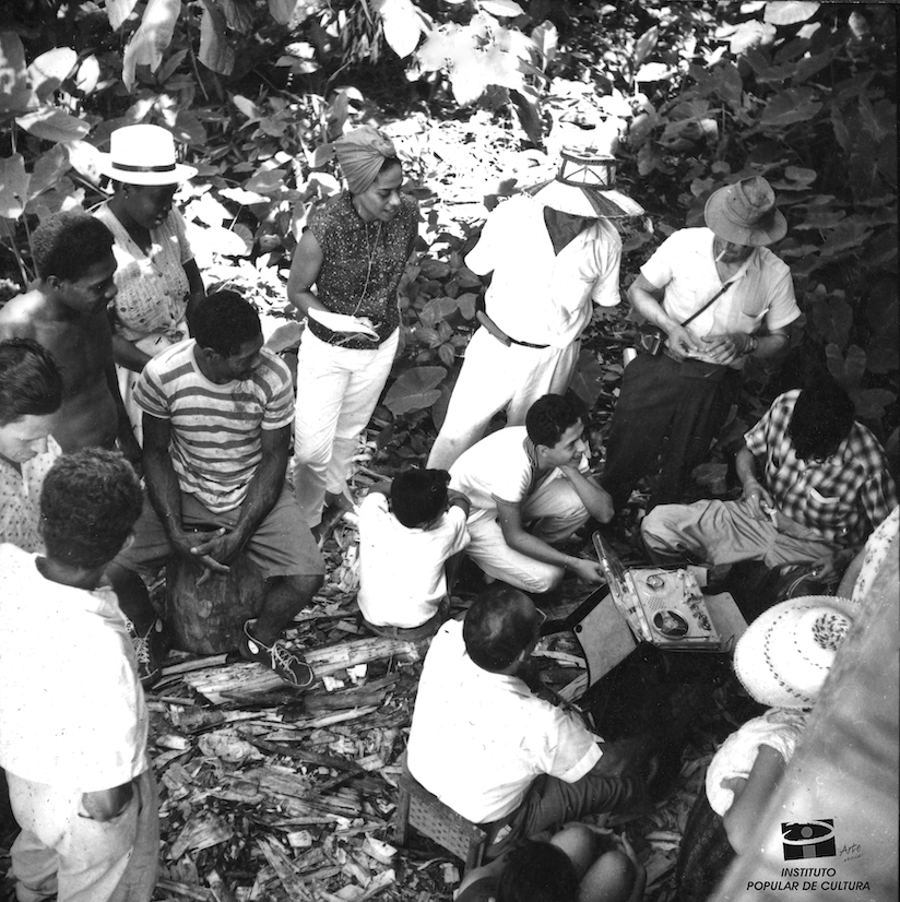 Delia Zapata Olivella en Guapi. Foto: Centro de Documentación del Instituto Popular de Cultura, IPC.