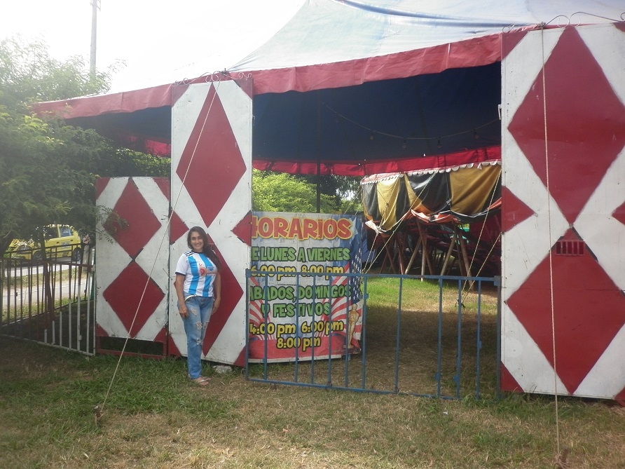 Sandra Blanco lleva 17 años recorriendo el Valle del Cauca con su circo. Foto: Natalia Vinasco.