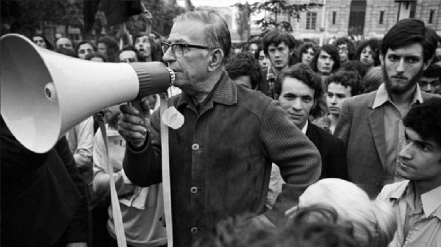 Jean Paul Sartre (1905 – 1980), filósofo francés. Foto: https://elpais.com/cultura/2020-04-20/jean-paul-sartre-40-anos-confinado.html