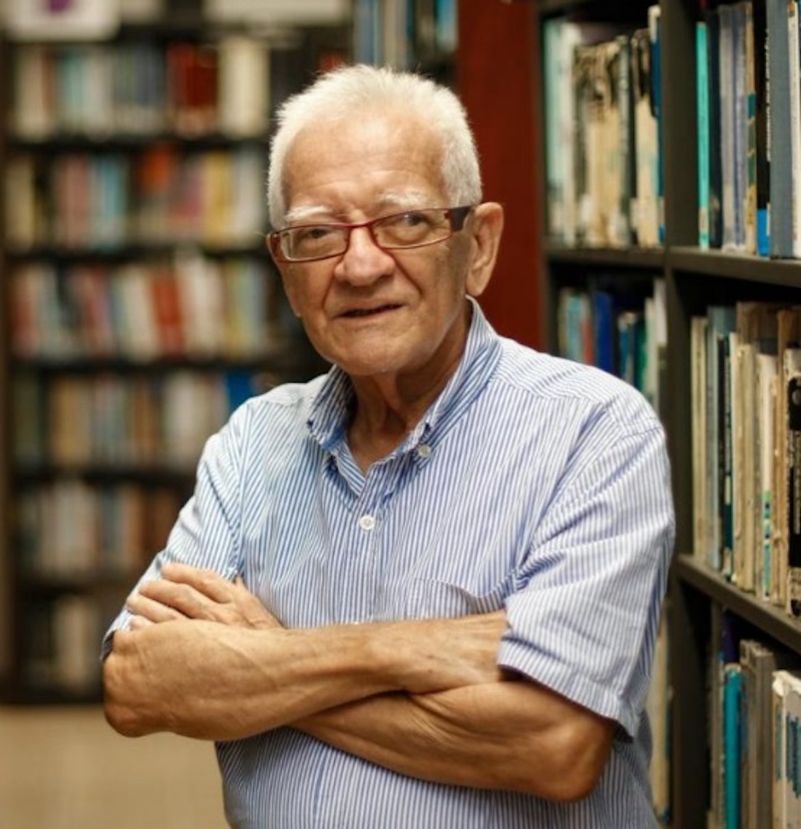 Ramón Illán Bacca (1931 – 2021), abogado, periodista, escritor y profesor universitario. Foto: https://www.radionacional.co/noticia/actualidad/fallecio-escritor-ramon-illan-bacca