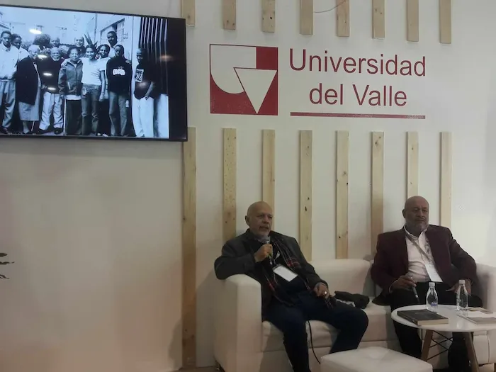 Darío Henao Restrepo y José Venancio Palacios García en la Filbo 2024. Foto: La Palabra. 