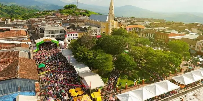 Panorámica del Festival Bandola.