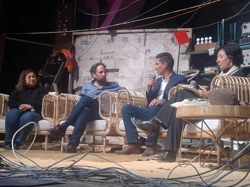 De izquierda a derecha: Angélica Cárcamo, Jonathan Bock, José Zamora y María Teresa Ronderos. Foto: La Palabra. 