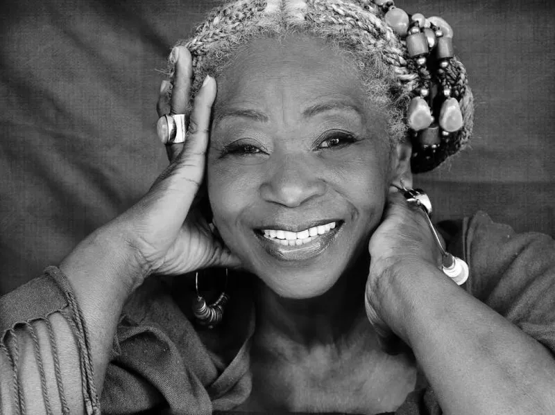 Leonor González Mina (1934 – 2024), cantante, actriz, folclorista y exrepresentante a la Cámara afrocolombiana, conocida como La Negra Grande de Colombia. Foto: Tomada de marieclairecolombia.com 