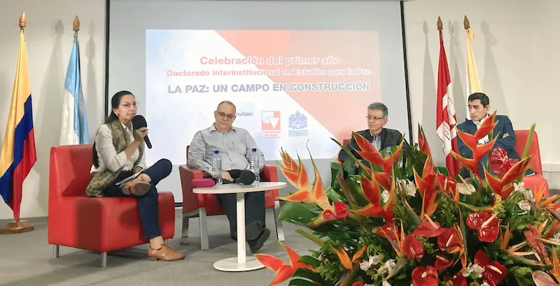 De izquierda a derecha: María Eugenia Ibarra, Mauricio García, Adolfo Adrián Álvarez Rodríguez y Luis Carlos Castillo. Foto: Kelly Vanessa Bravo Salazar. 