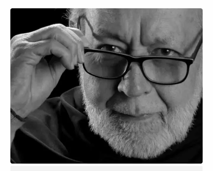 Jotamario Arbeláez, publicista, periodista y poeta colombiano. Foto: Hernando Toro. 