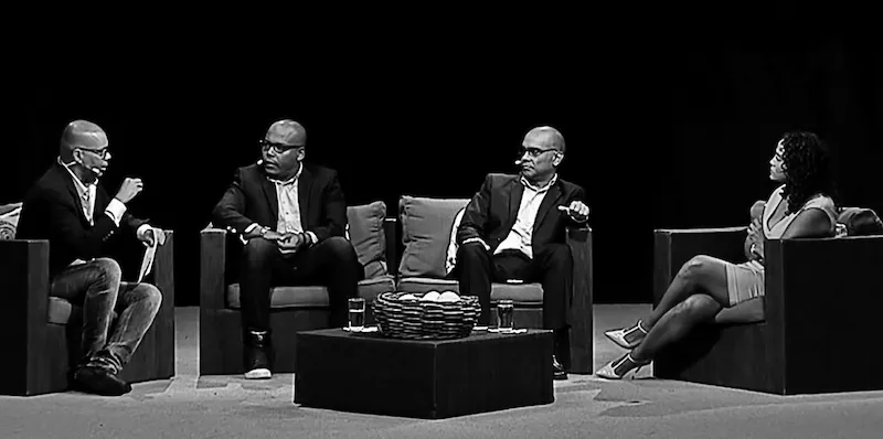 De izquierda a derecha: Marino Aguado, Jhonny Hendrix Hinestroza, Daniel Mera y Mabel Lara. Teatro Estudio de Telepacífico. Foto: http://telepacifico.com