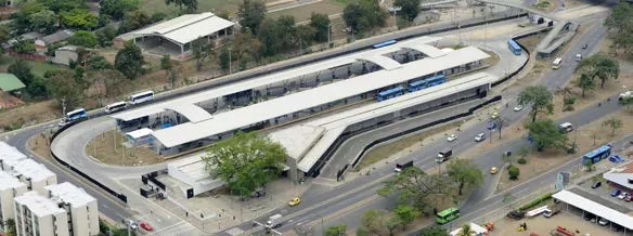 Terminal de Transporte Andrés Sanín, el progreso que une a Cali con la “otra Cali”: el Distrito de Aguablanca. Foto: http://www.metrocali.gov.co