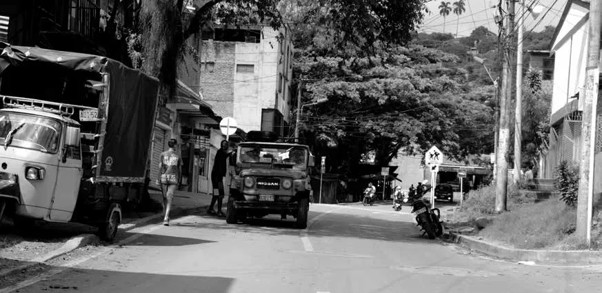 Calle central de la vereda La Sirena - Fotos: Mar Quintero.