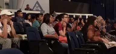 Asistentes en el Teatro Estudio de Telepacífico Foto: Cortesía Centro Virtual Isaacs