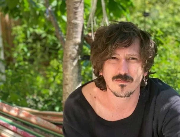 Simón Mesa Soto, director de la película Un poeta. Foto: Tomada de enacc.co