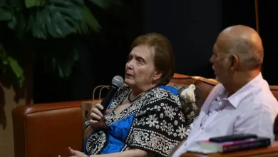 Carmiña Navia y Darío Henao Restrepo en el festival Oiga, Mire, Lea. Foto: Festival Oiga, Mire, Lea.