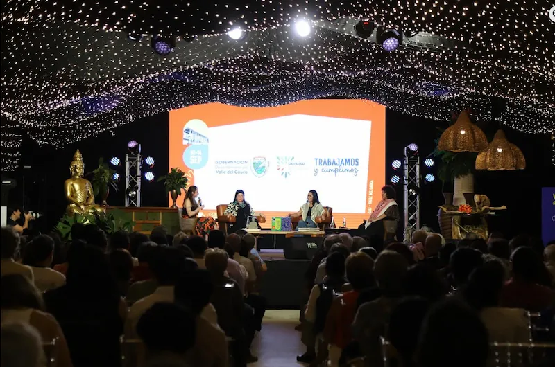 Foto: Oiga, Mire, Lea.