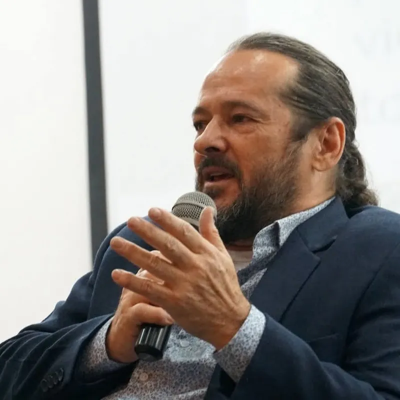 Óscar Osorio, escritor y profesor de la Escuela de Estudios Literarios de Univalle. Foto: Tomada del Facebook de Óscar Osorio.