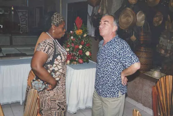 German Patiño Ossa bailando con la Negra Grande, Leonor Gonzáles Mina – Foto: Archivo familia Patiño Collazos