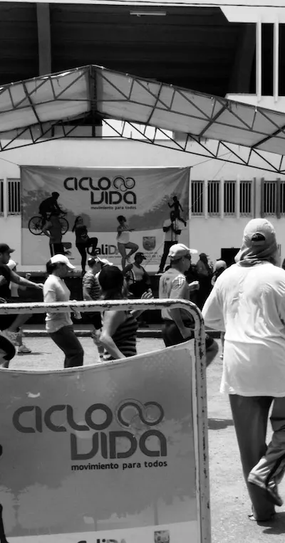 Ciclovida sobre la Unidad Deportiva Panamericana de Cali Foto: Sandra Milena González