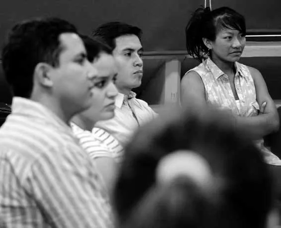 Carely en clase - Foto: Alejandro Salazar