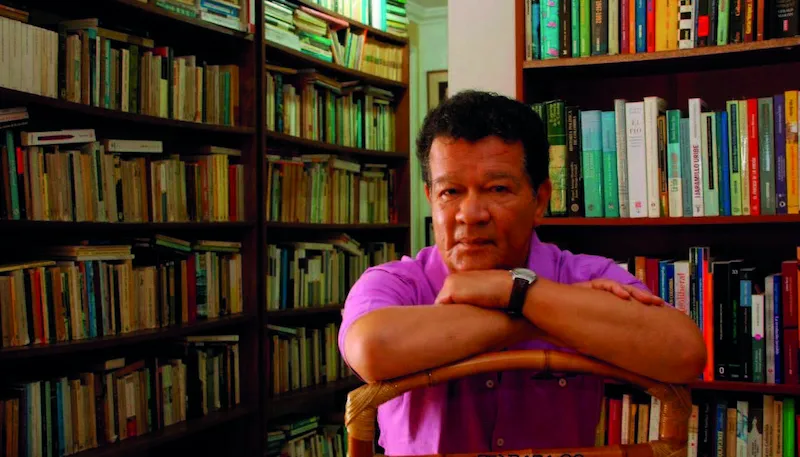 Óscar Collazos - Foto: http://triunfoarciniegas.blogspot.com