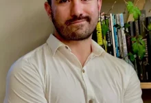 Foto: Carlos Ayram, profesor de la Escuela de Estudios Literarios de la Universidad del Valle. Foto: Tomada de letras.uc.cl