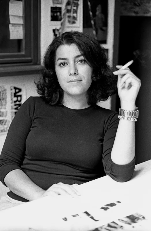 Marjane Satrapi (1969 - 2026), escritora, historietista, ilustradora y cineasta franco-iraní. Foto: Tomada de laimprentacg.com
