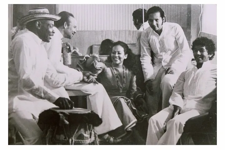 Totó la Momposina de gira por Europa en los 70. Foto: Tomada de songlines.co.uk
