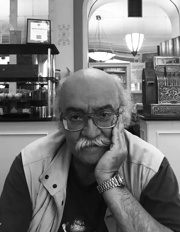 Armando Romero, poeta y escritor colombiano. Foto: Sílaba Editores.