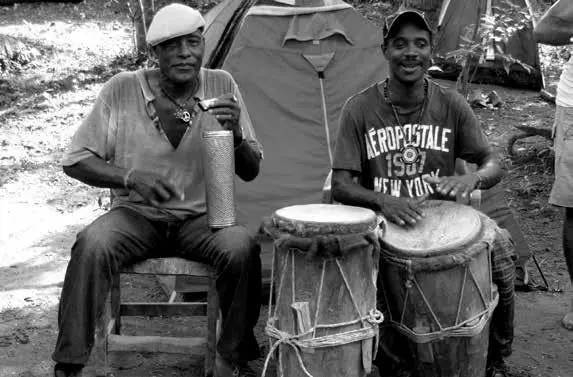 Rosalío Salgado y Laureano Tejedor “Lampara” - Foto: Jenny Valencia