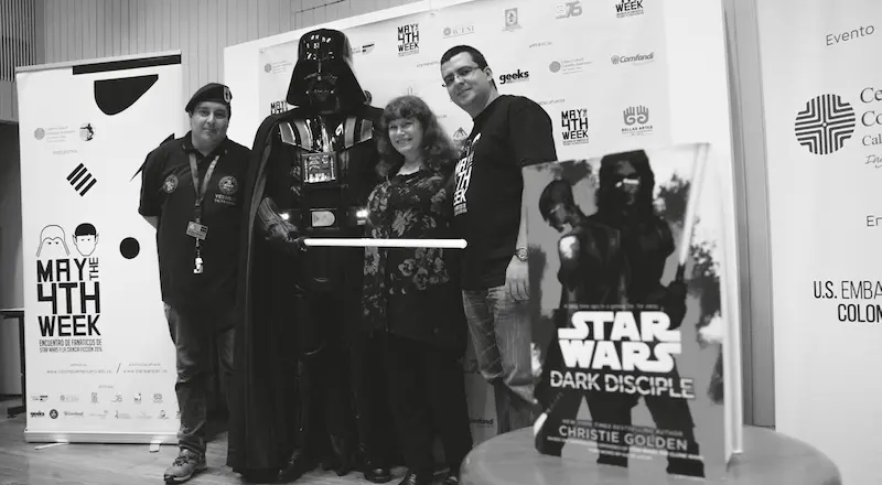 Yesid Ramírez, Christian Arvanitis como Darth Vader, Christie Golden y Diego Armando Ruiz - Foto: Hoover Baquero.