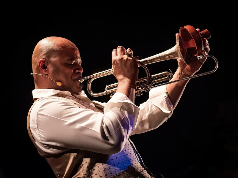 Michael Varekamp, trompetista, vocalista, compositor y director de orquesta neerlandés. Foto: Ajazzgo.